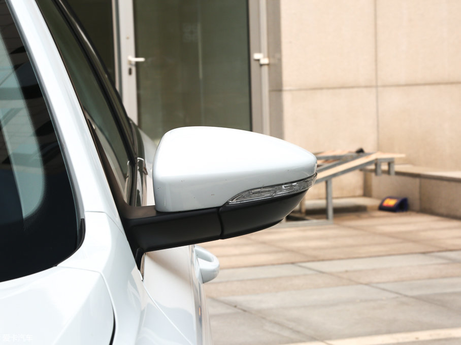 2017εI(lng) 230TSI DSGA