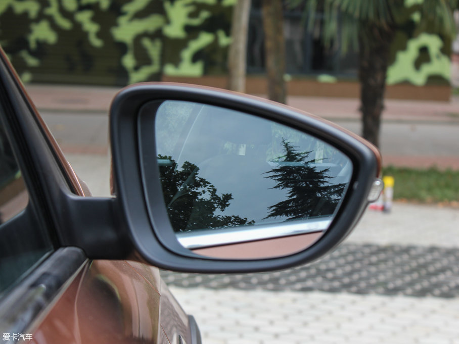 2017εI(lng) 230TSI DSGA