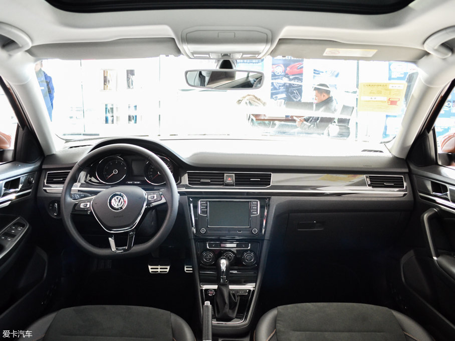 2017εI(lng) 230TSI DSGA