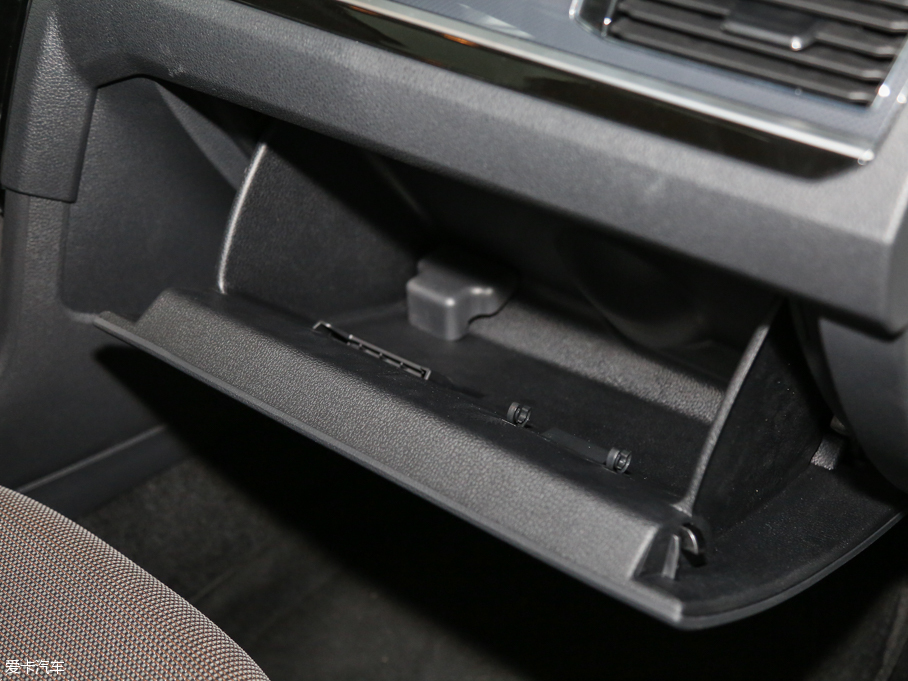 2017εI(lng) 1.6L Ԅm