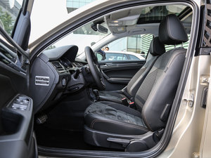 2017230TSI DSGA ǰſg