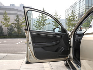 2017230TSI DSGA {λ܇T