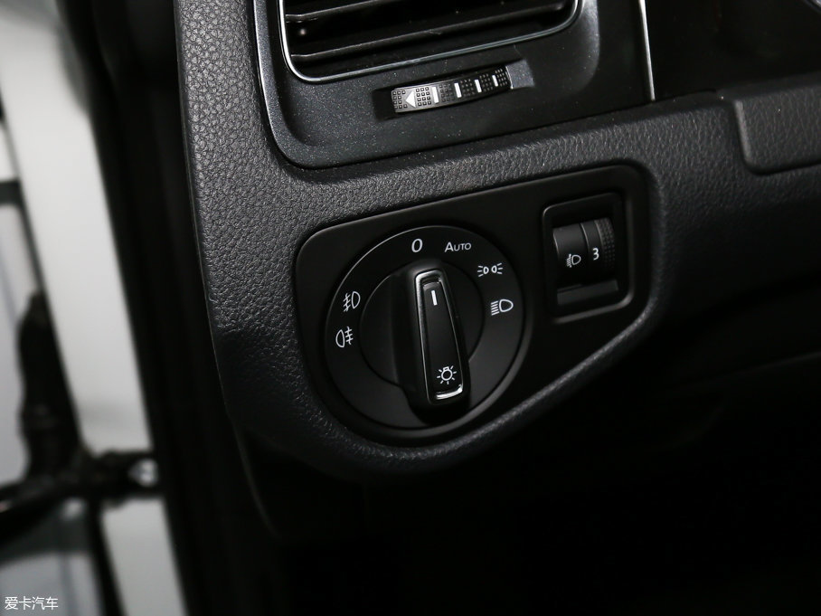 2017ߠ 230TSI ԄӺAfvo(j)