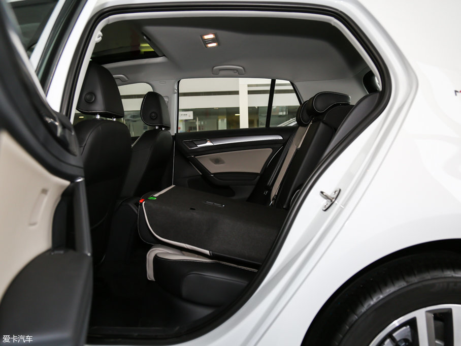 2017ߠ 230TSI ԄӺAfvo