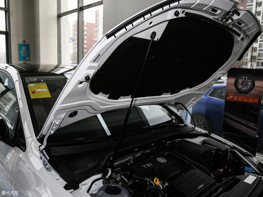 2017ߠ 230TSI ԄӺAfvo