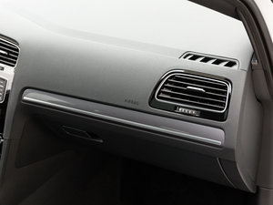 2017280TSI ԄR-Linefvo g