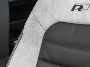 2017280TSI ԄR-Linefvo g