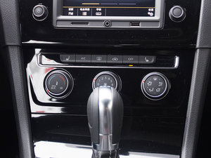 2017280TSI ԄR-Linefvo {{