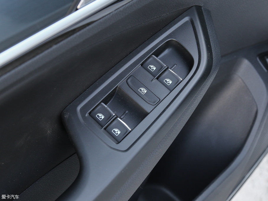 2017 1.6L քӃɰfvo