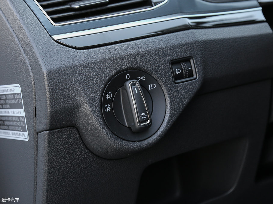 2017 1.6L քӃɰfvo