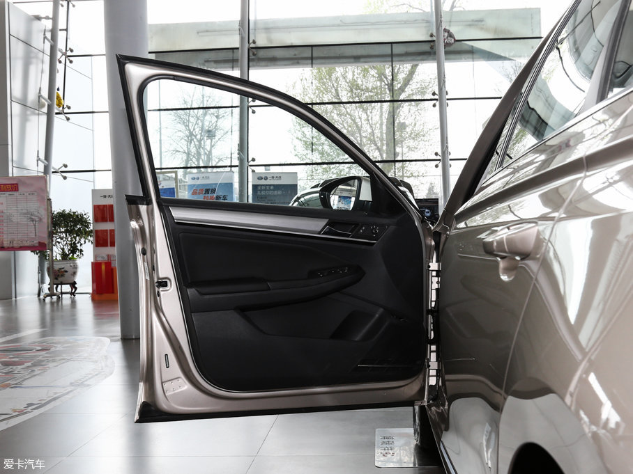 2017(li) 230TSI DSGm