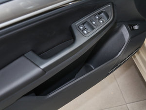 20171.6L Ԅ(dng)m ǰT(ch)g