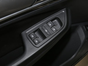 2017230TSI DSGm {܇ƅ^	