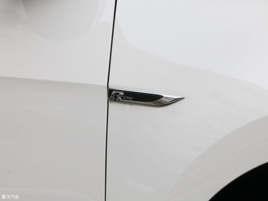 2018ߠ 280TSI ԄR-Line