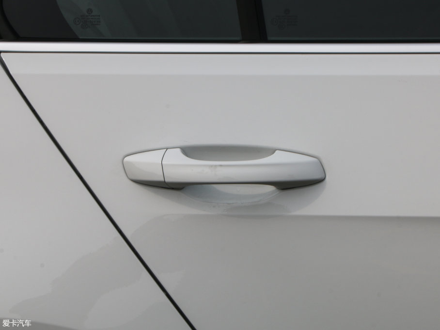 2018ߠ 280TSI ԄR-Line