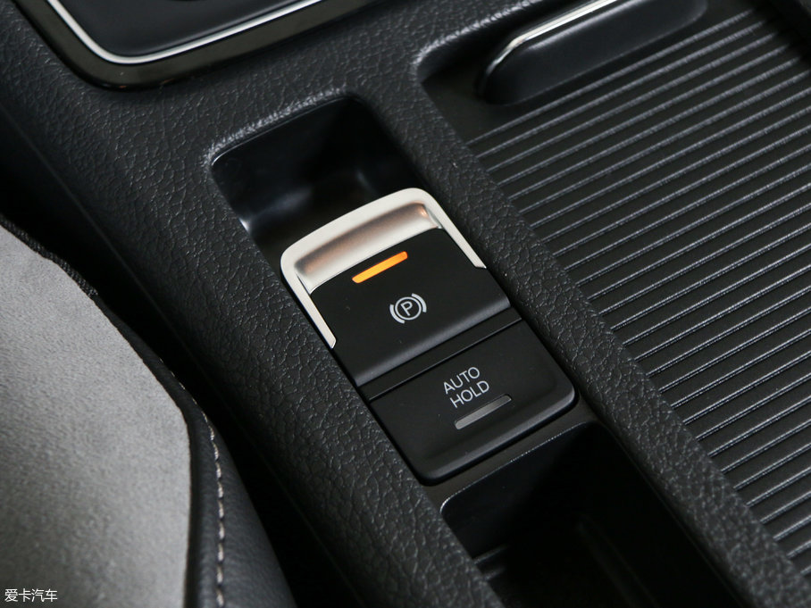 2018��ߠ��� 280TSI �Ԅ�R-Line