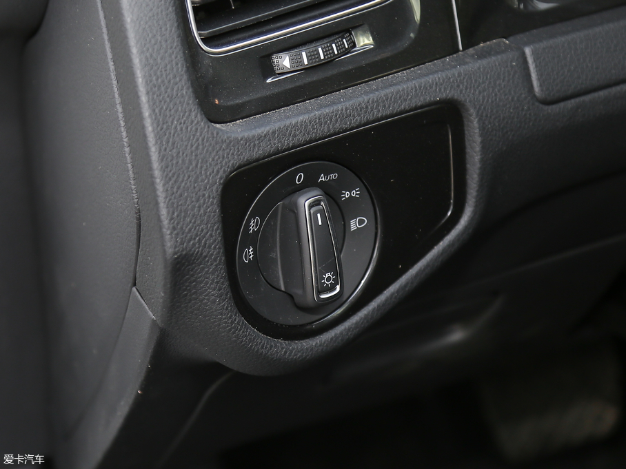 2018ߠ 230TSI Ԅ(dng)A