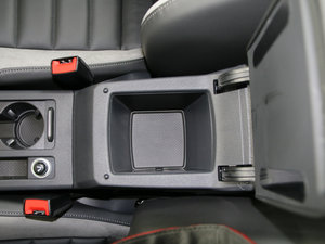 2018280TSI ԄR-Line g