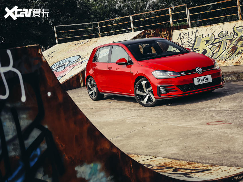 一汽-大众2018款高尔夫GTI