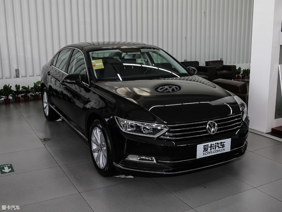 【2018款迈腾280TSI DSG 领先型_整体外观_