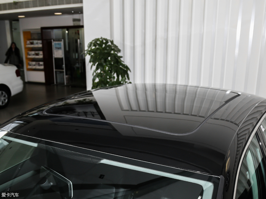 2018���~�v 280TSI DSG �I����