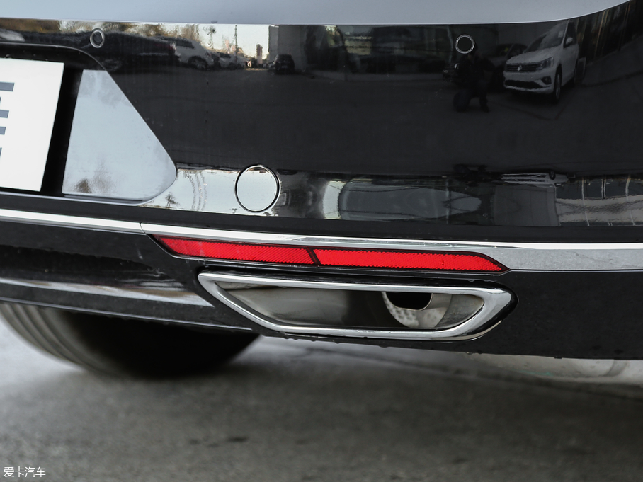 2018���~�v 380TSI DSG ���A��