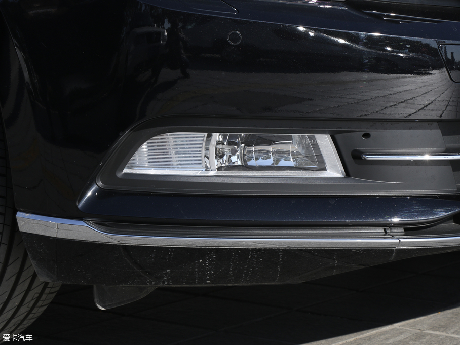 2018���~�v 380TSI DSG ���F��