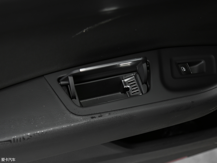 2018���~�v 280TSI DSG ���m��