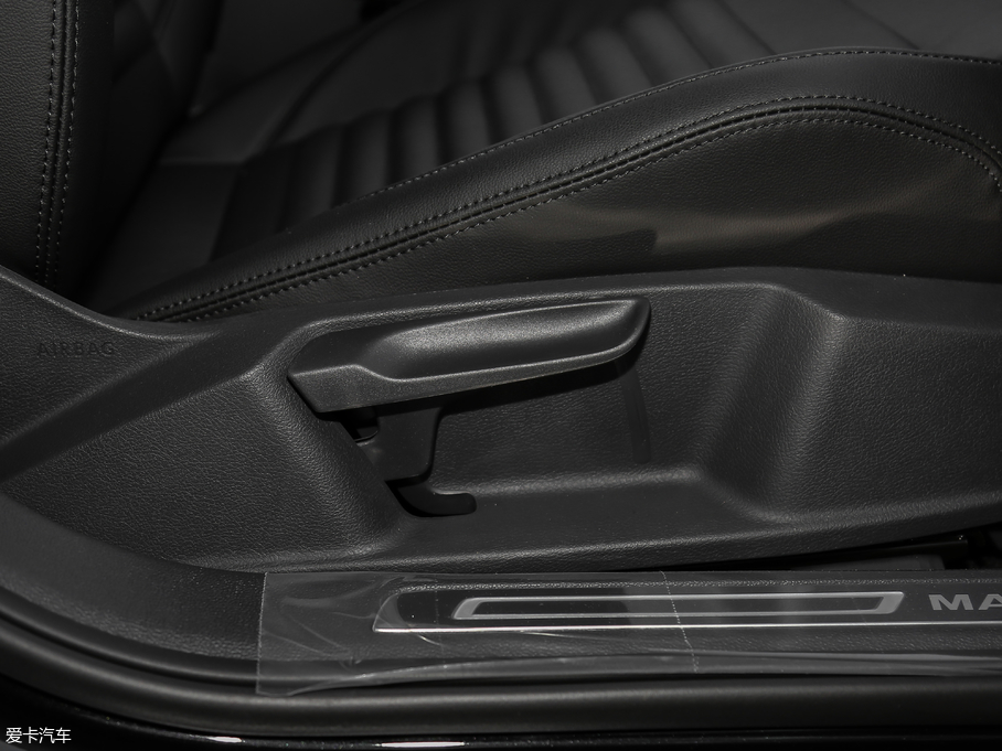 2018���~�v 280TSI DSG ���m��