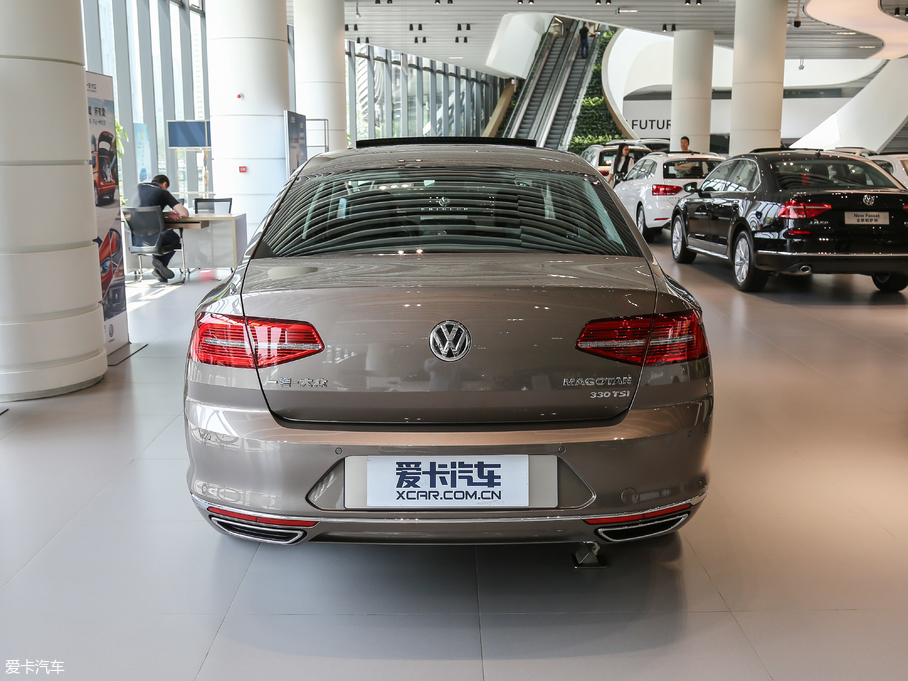 2018~v Ŀ 330TSI DSG A