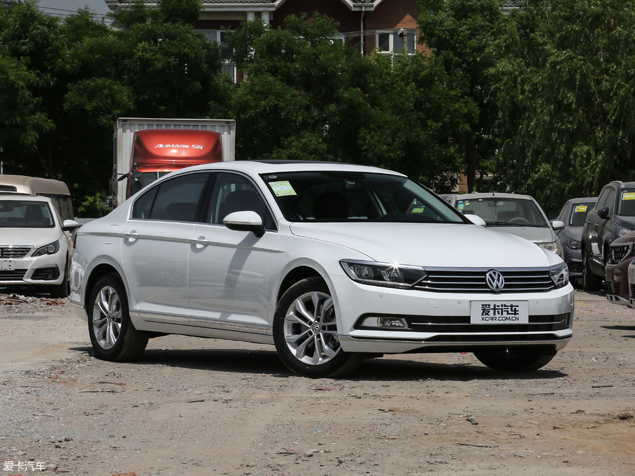 2018~v Ŀ 330TSI DSG A