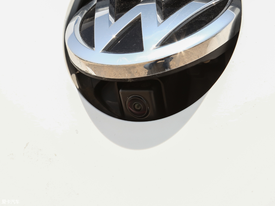 2018~v Ŀ 330TSI DSG A