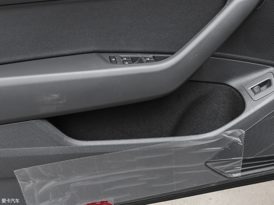 2018~v Ŀ 330TSI DSG A