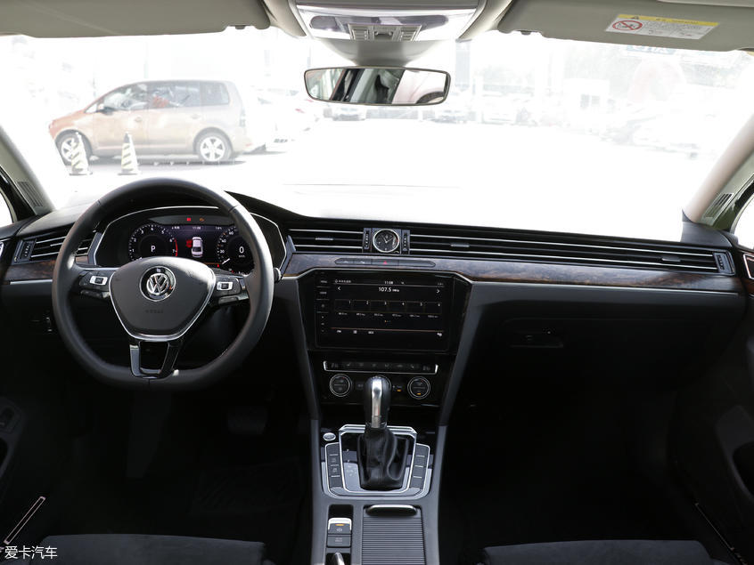 一汽-大眾2018款邁騰