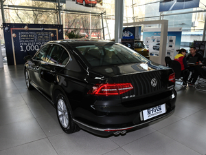 2018款280TSI DSG 领先型 左后45度