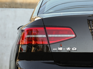 2018380TSI DSG A (ji)^