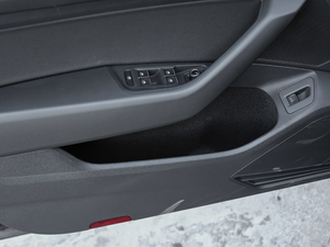 2018380TSI DSG A ǰTg