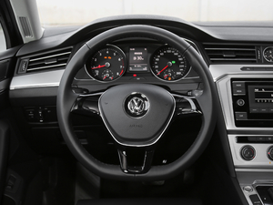 2018款280TSI DSG 舒适型 方向盘