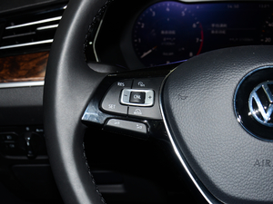 2018330TSI DSG F п؅^