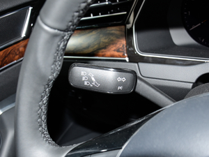 2018330TSI DSG F п؅^