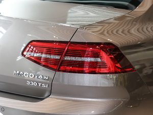 2018Ŀ 330TSI DSG A (x)(ji)^