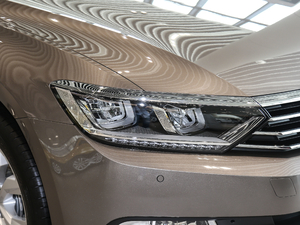 2018Ŀ 330TSI DSG A (x)(ji)^