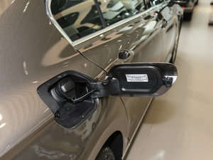 2018Ŀ 330TSI DSG A w