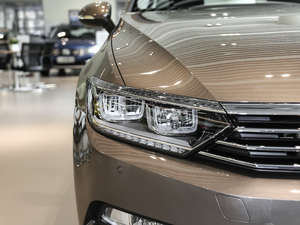 2018Ŀ 330TSI DSG A (x)(ji)^