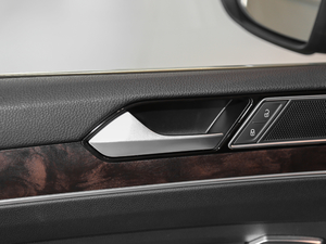 2018Ŀ 330TSI DSG A g