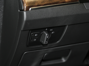 2018Ŀ 330TSI DSG A g