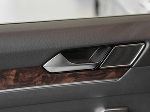 2018Ŀ 330TSI DSG A g