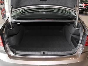 2018Ŀ 330TSI DSG A g