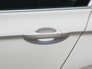 2018Ŀ 330TSI DSG A ^