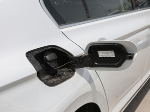 2018Ŀ 330TSI DSG A w